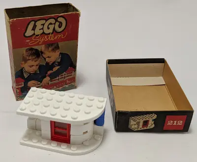 LEGO System 212 Small House - Left Set set