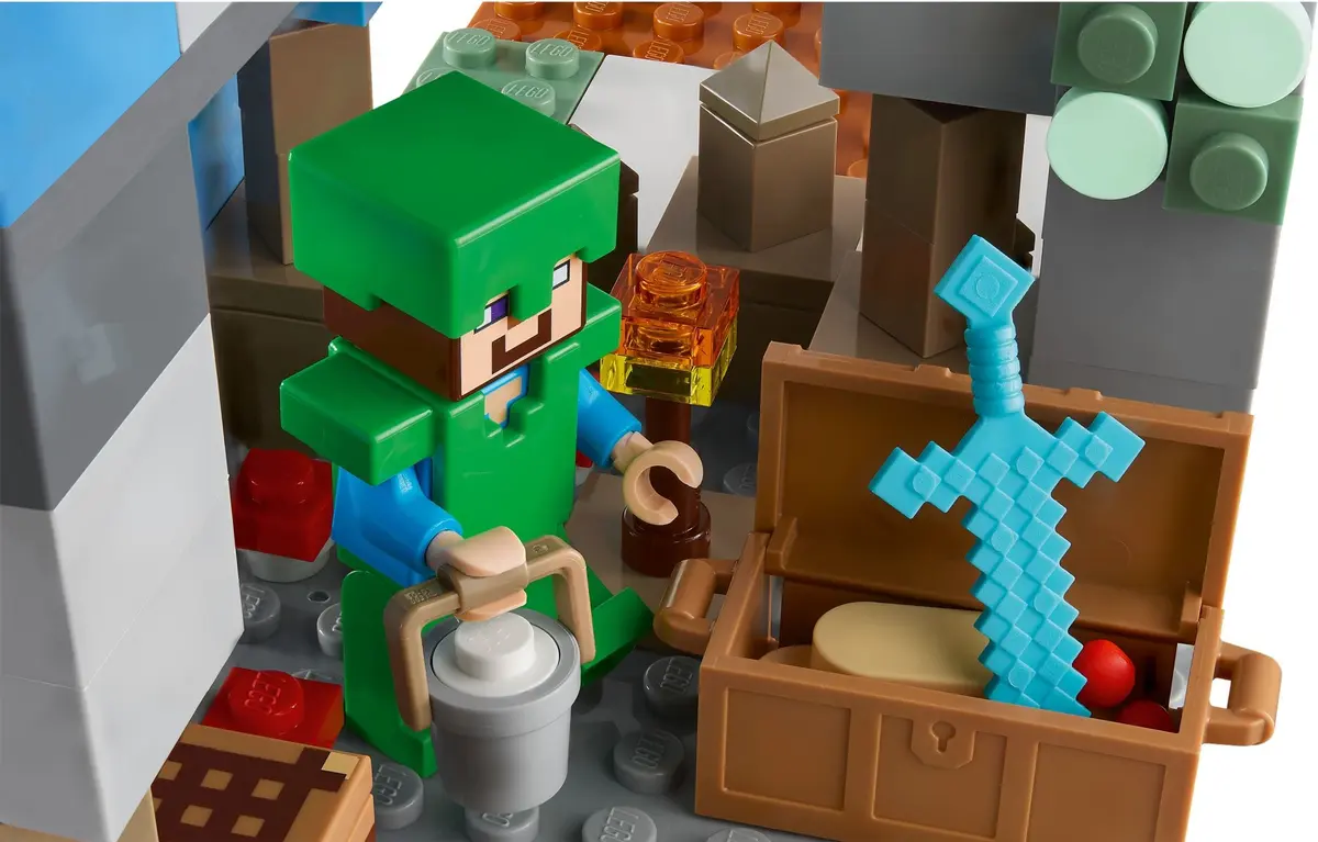 LEGO Minecraft 21243 The Frozen Peaks set, image 6