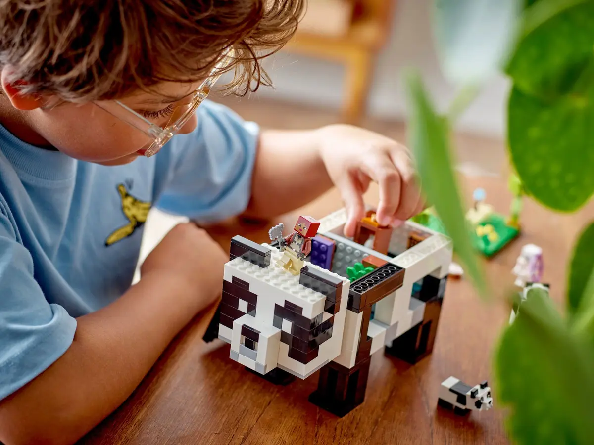 LEGO Minecraft 21245 The Panda Haven set, image 8