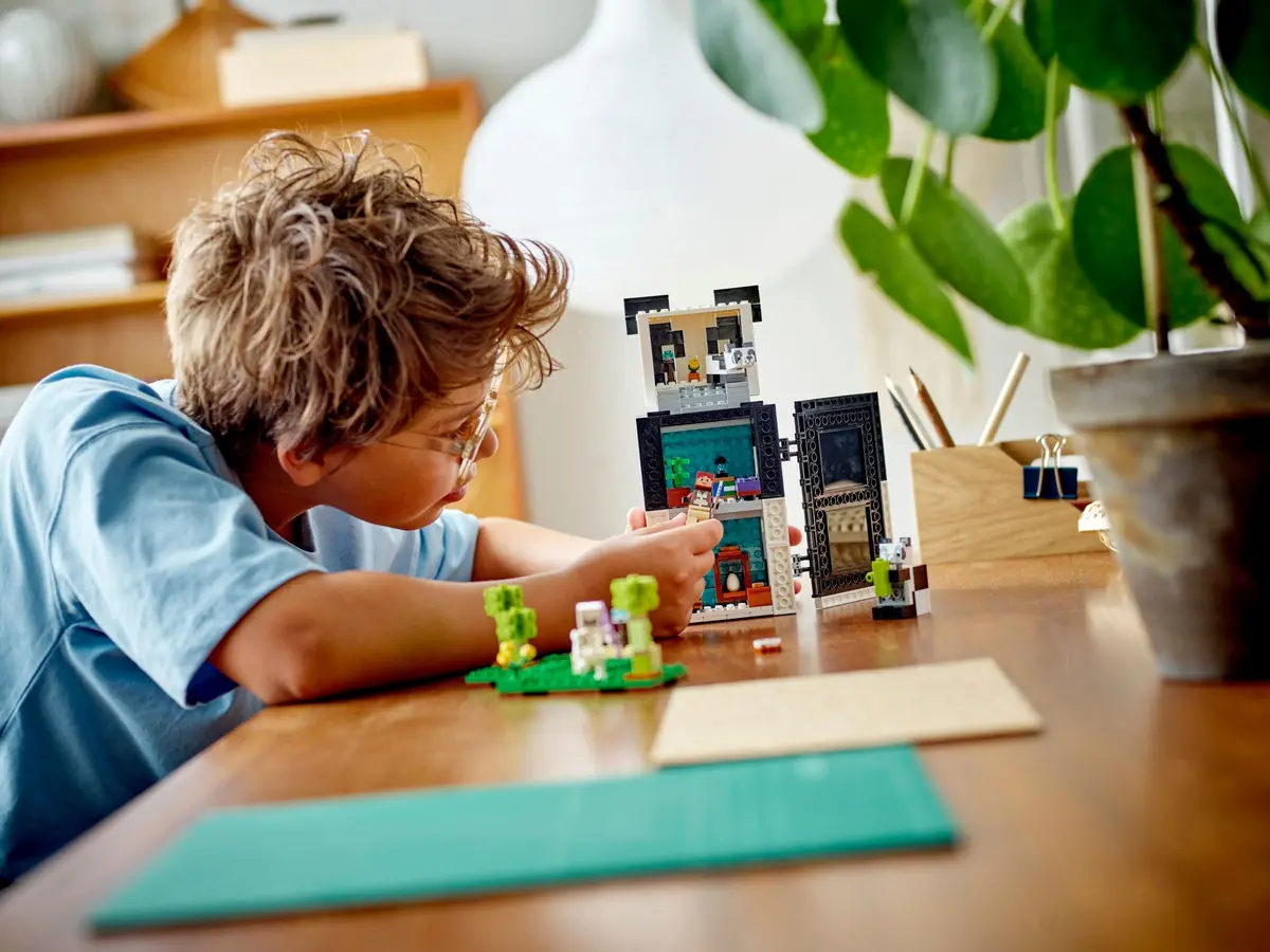 LEGO Minecraft 21245 The Panda Haven set, image 9