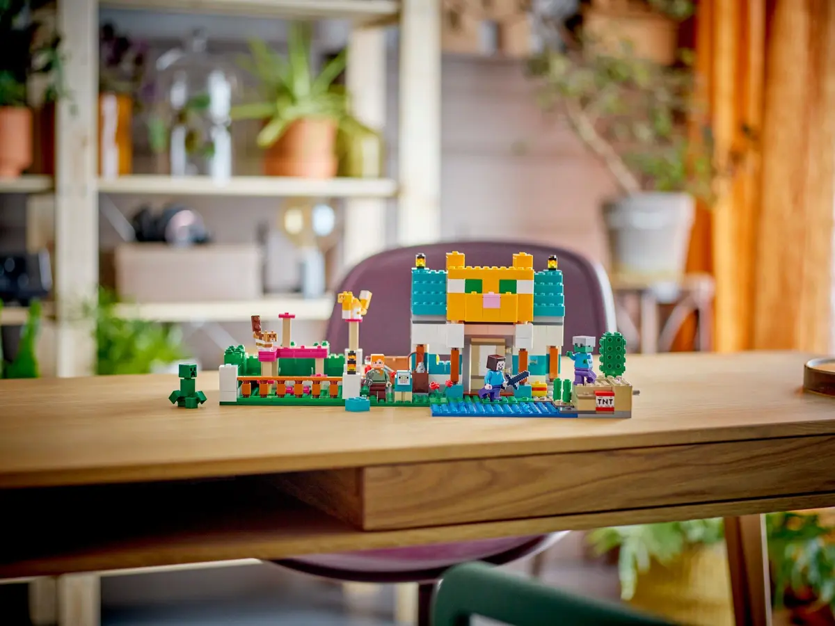LEGO Minecraft 21249 The Crafting Box 4.0 set, image 8