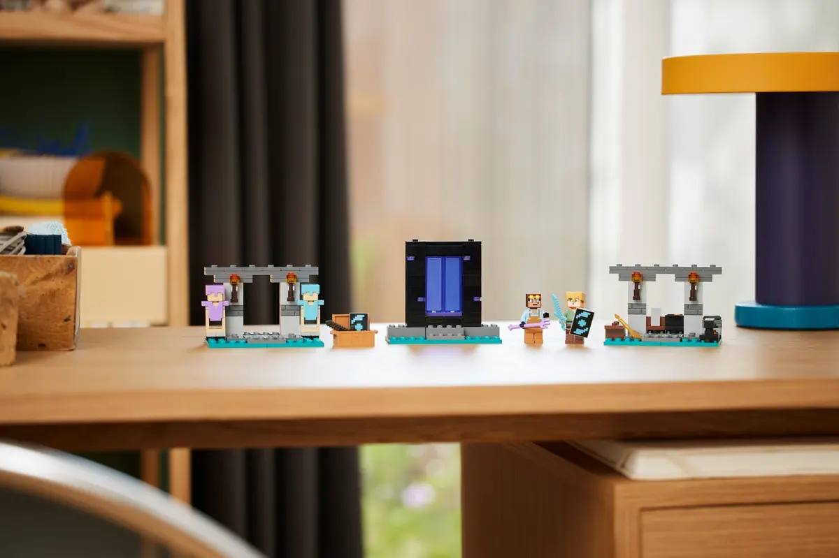 LEGO Minecraft 21252 The Armory set, image 10