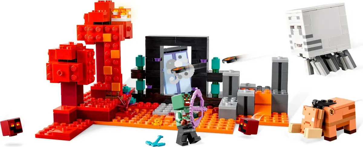 LEGO Minecraft 21255 The Nether Portal Ambush set, image 4