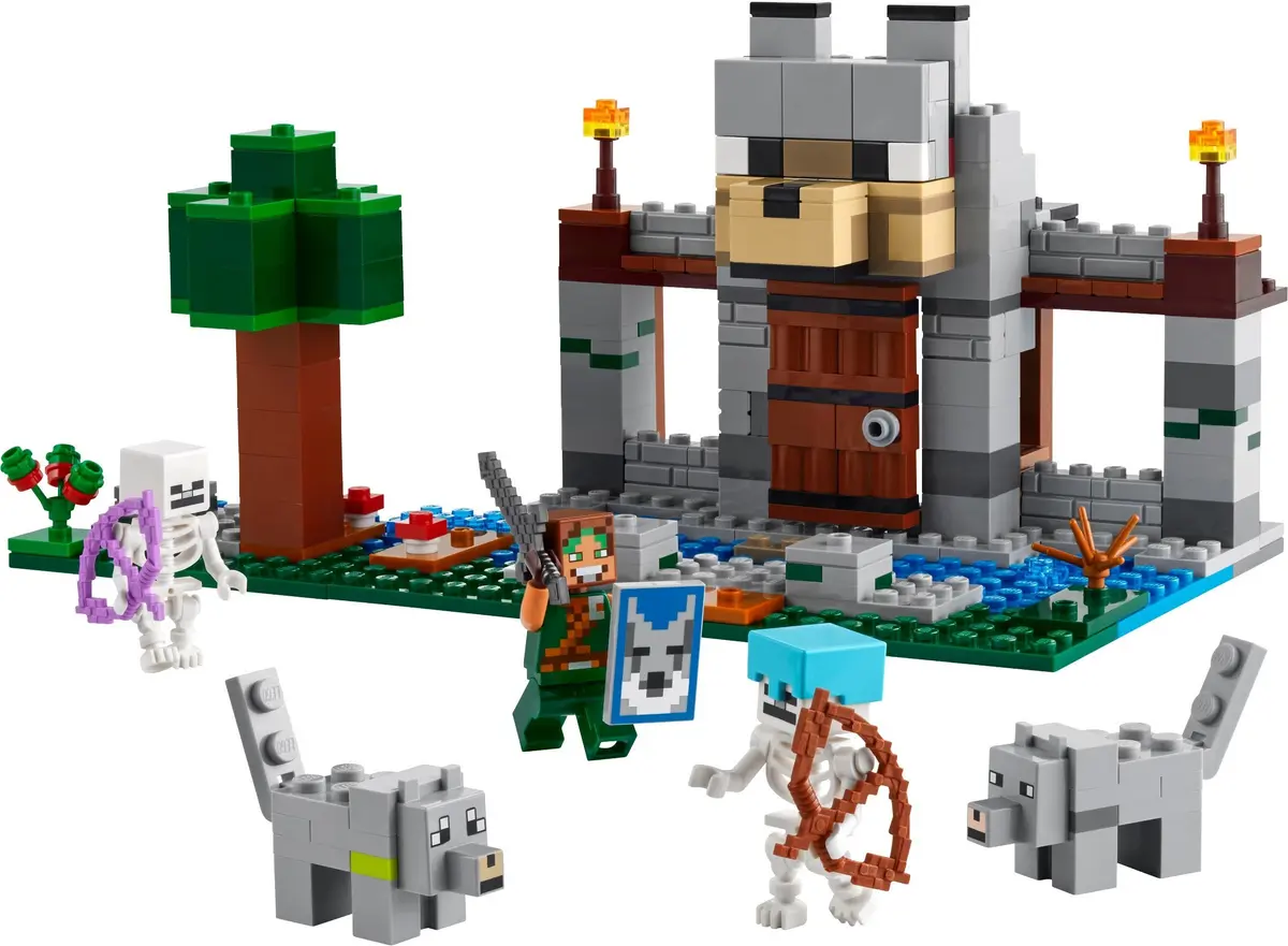 LEGO Minecraft 21261 The Wolf Stronghold set