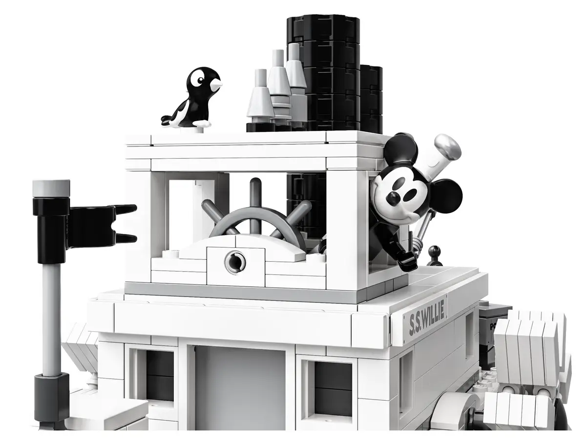 LEGO Ideas 21317 Steamboat Willie set, image 22