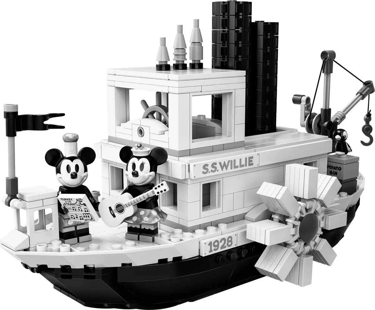 LEGO Ideas 21317 Steamboat Willie set