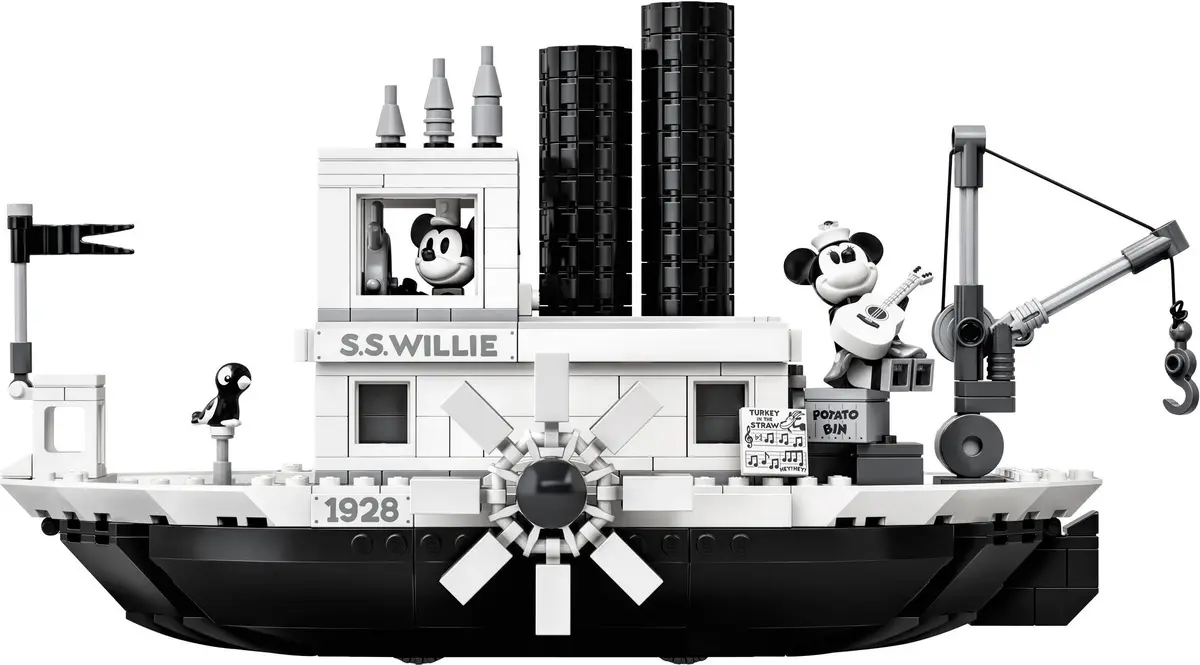 LEGO Ideas 21317 Steamboat Willie set, image 10