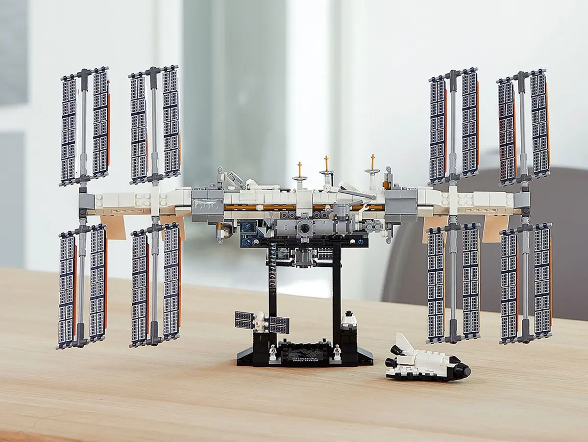 LEGO Ideas 21321 International Space Station set, image 3