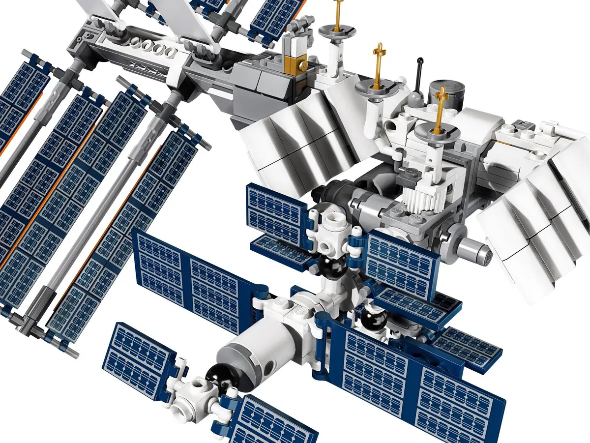 LEGO Ideas 21321 International Space Station set, image 10