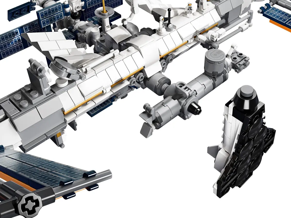 LEGO Ideas 21321 International Space Station set, image 11