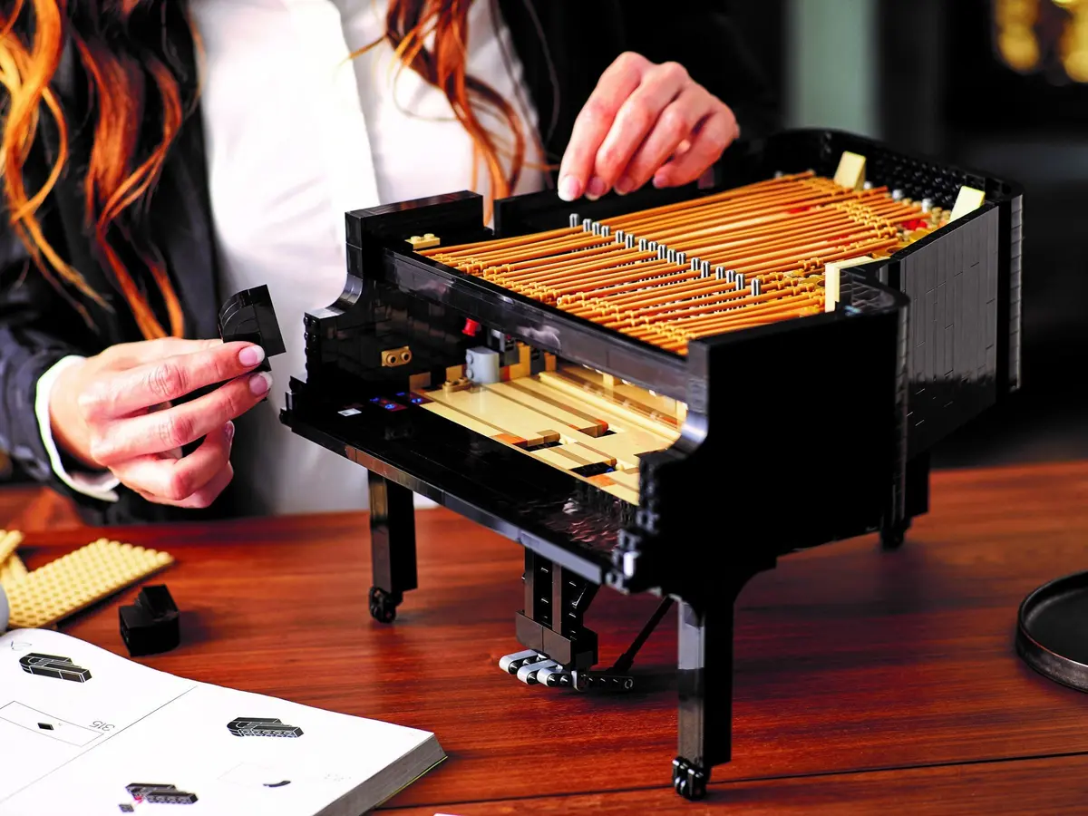 LEGO Ideas 21323 Grand Piano set, image 13