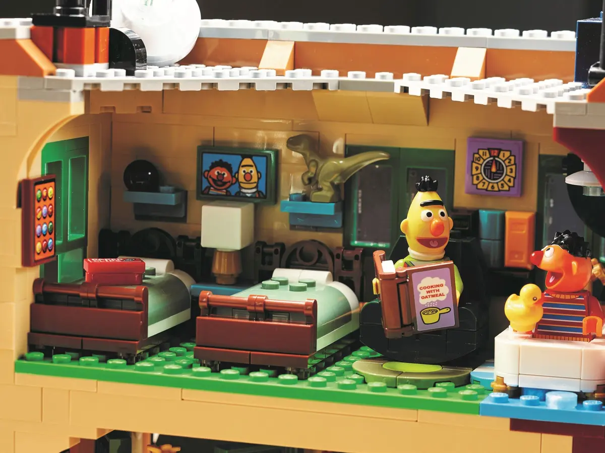 LEGO Ideas 21324 123 Sesame Street set, image 6