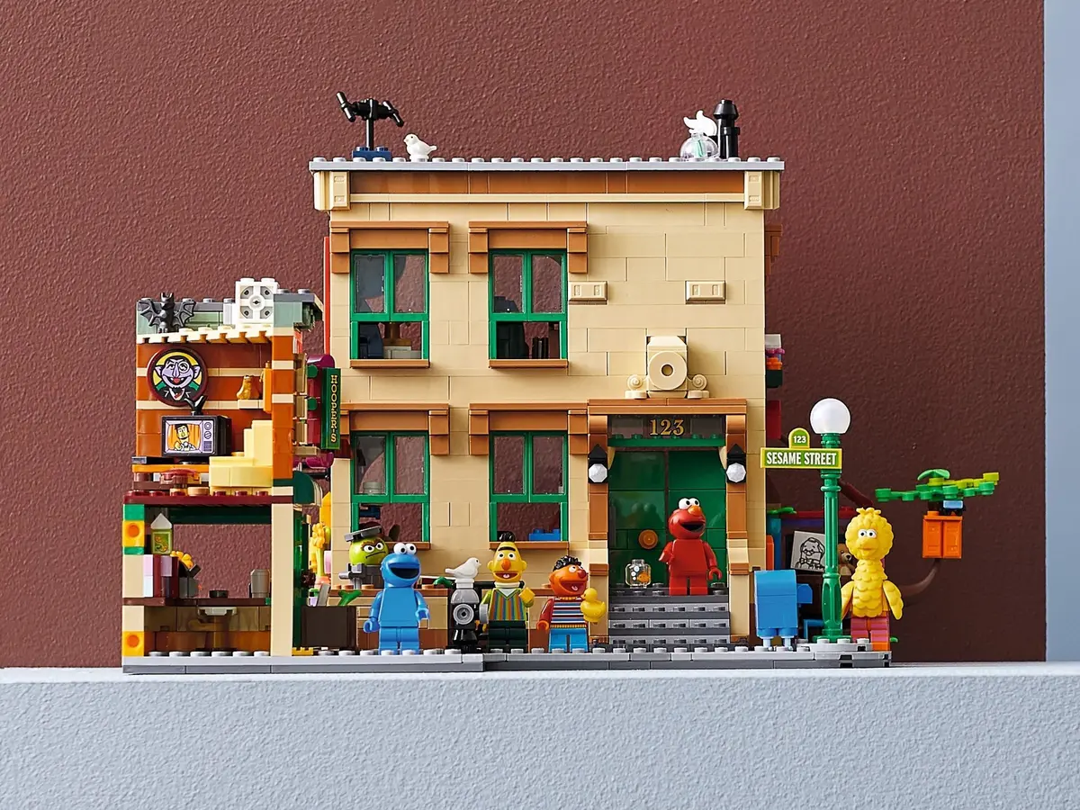 LEGO Ideas 21324 123 Sesame Street set, image 16