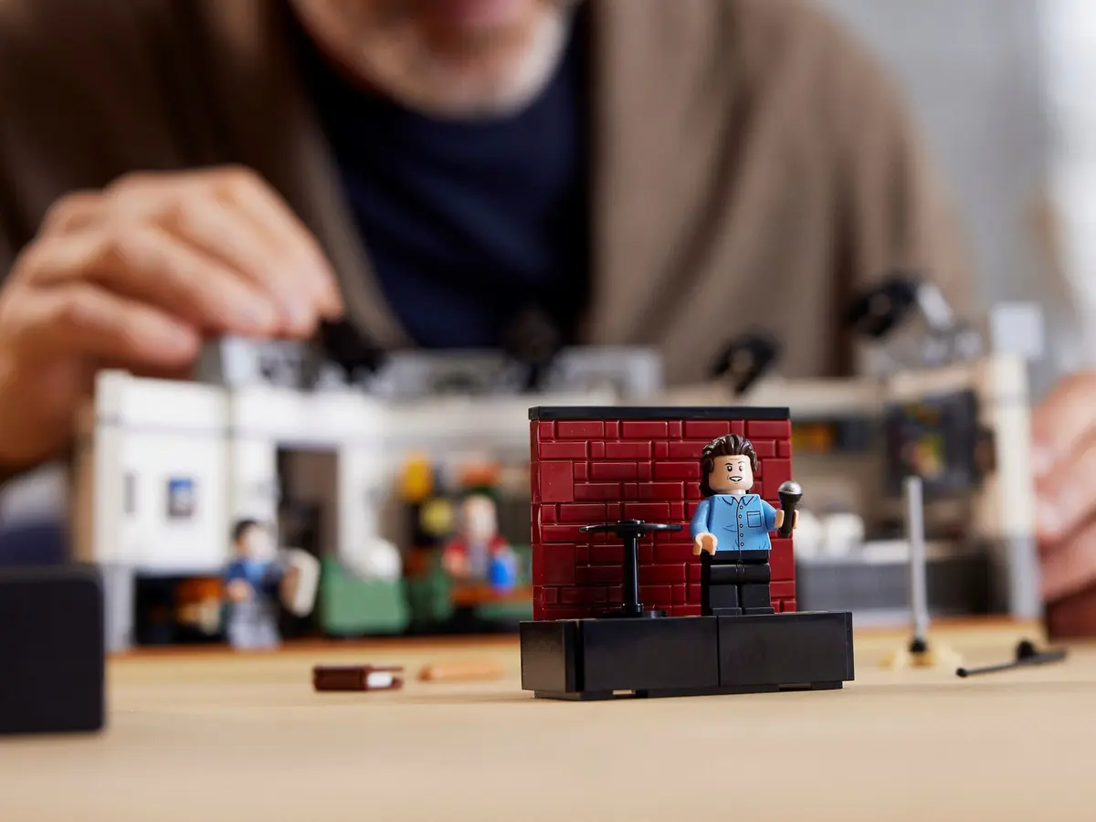 LEGO Ideas 21328 Seinfeld set, image 5