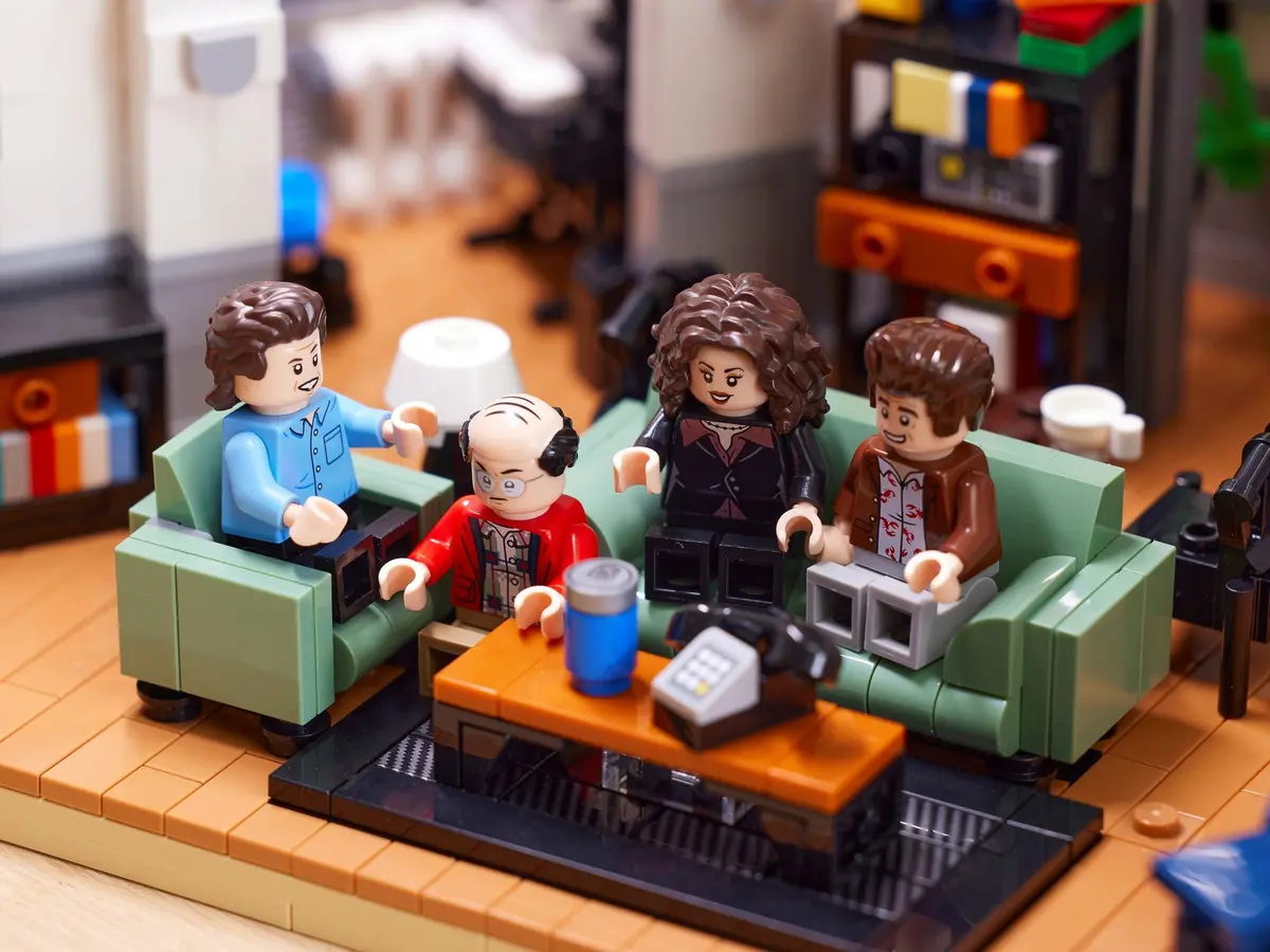 LEGO Ideas 21328 Seinfeld set, image 9