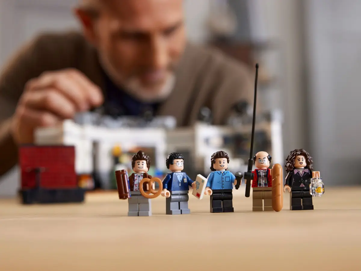 LEGO Ideas 21328 Seinfeld set, image 11