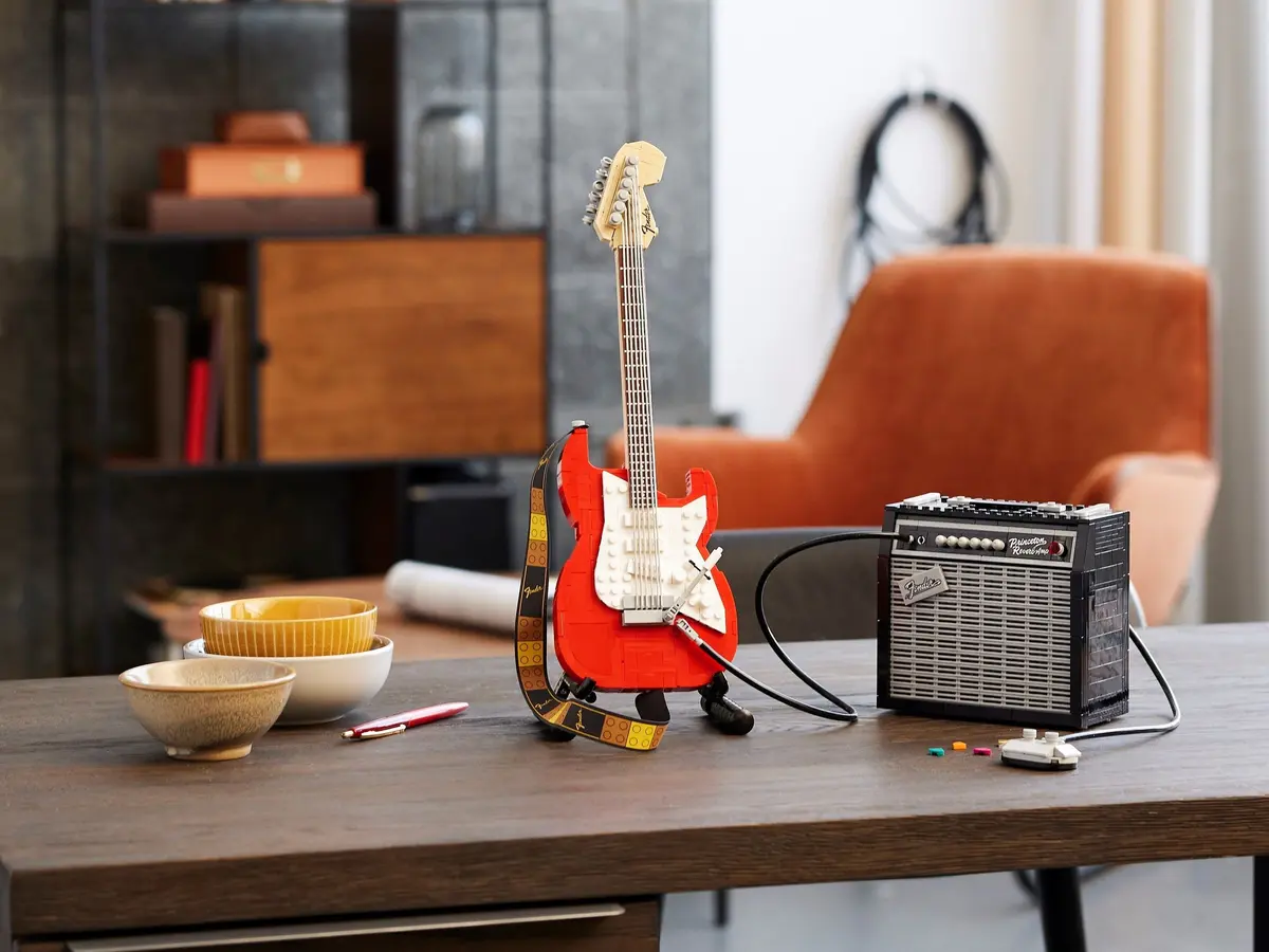 LEGO Ideas 21329 Fender Stratocaster set, image 21