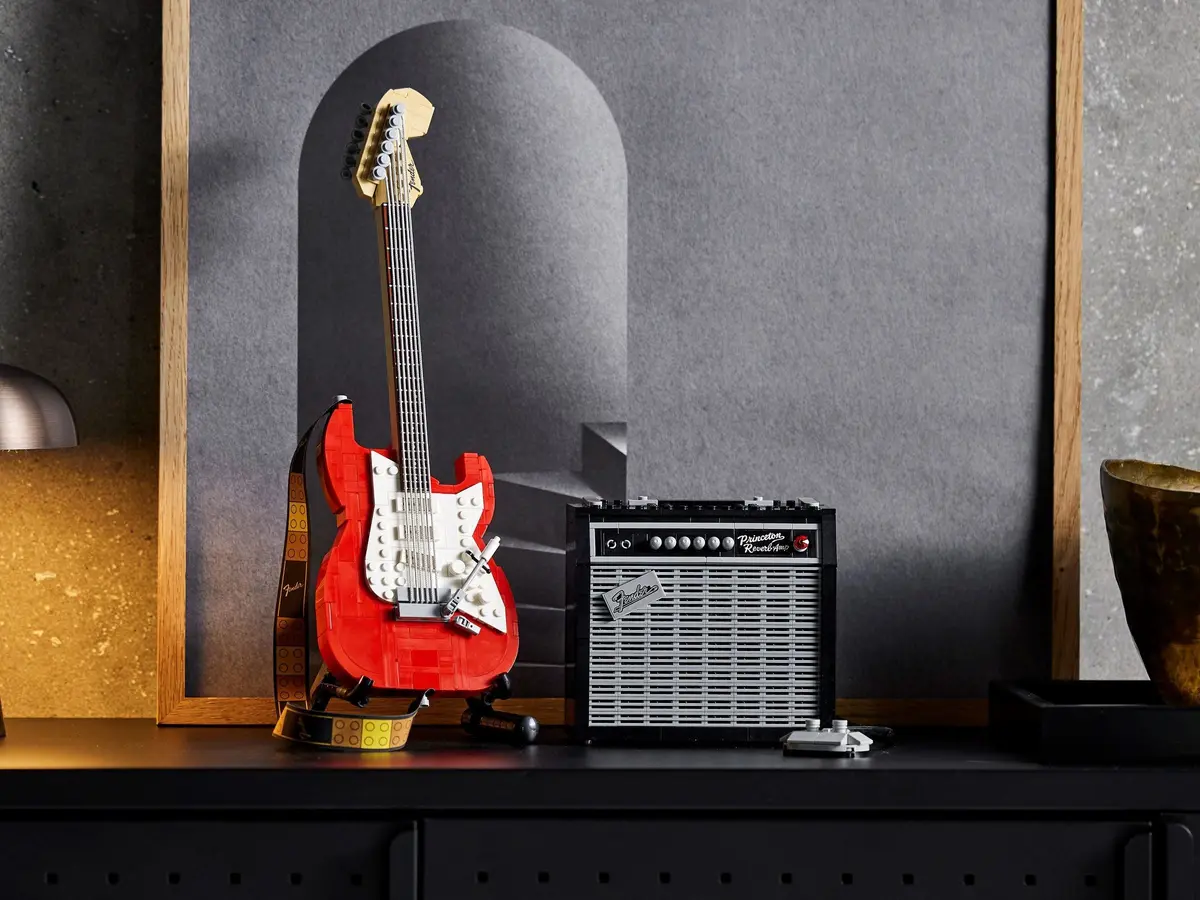 LEGO Ideas 21329 Fender Stratocaster set, image 15