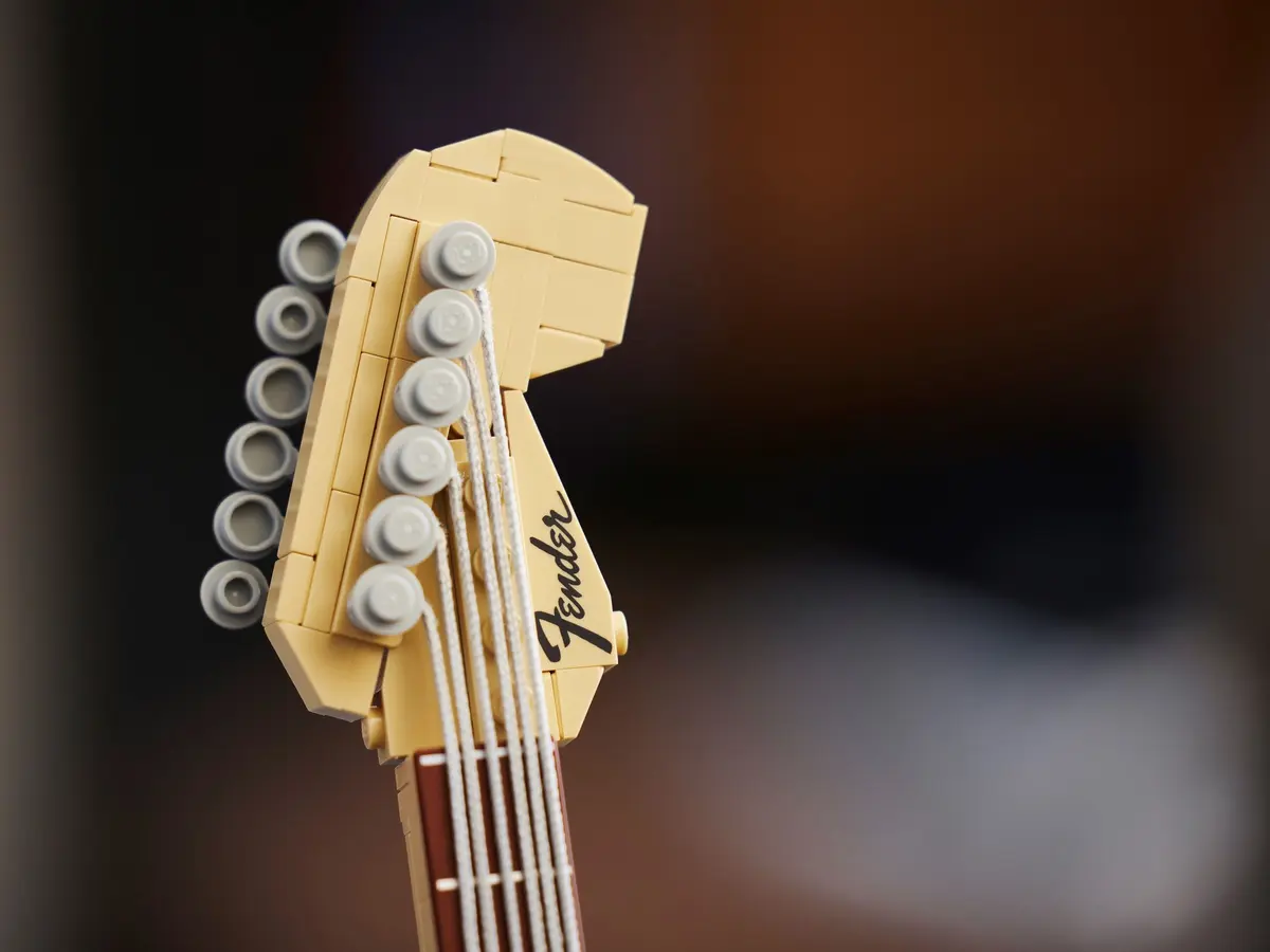 LEGO Ideas 21329 Fender Stratocaster set, image 5