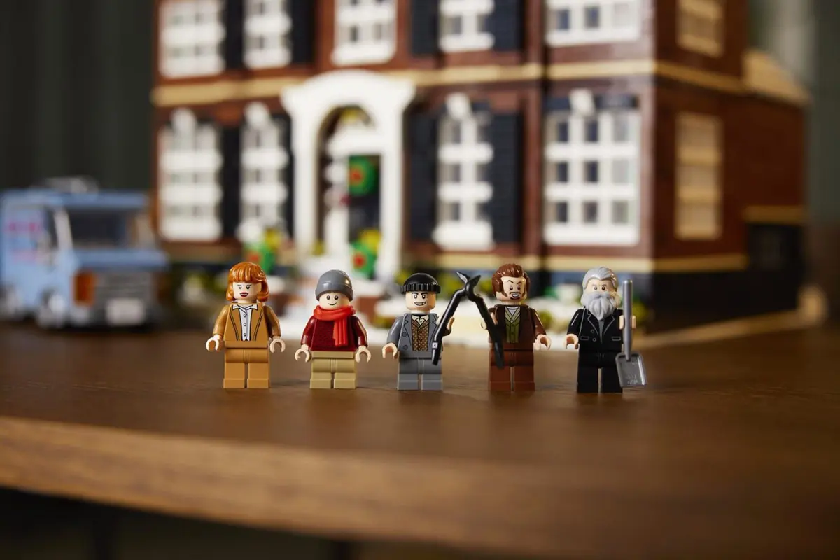 LEGO Ideas 21330 Home Alone set, image 32