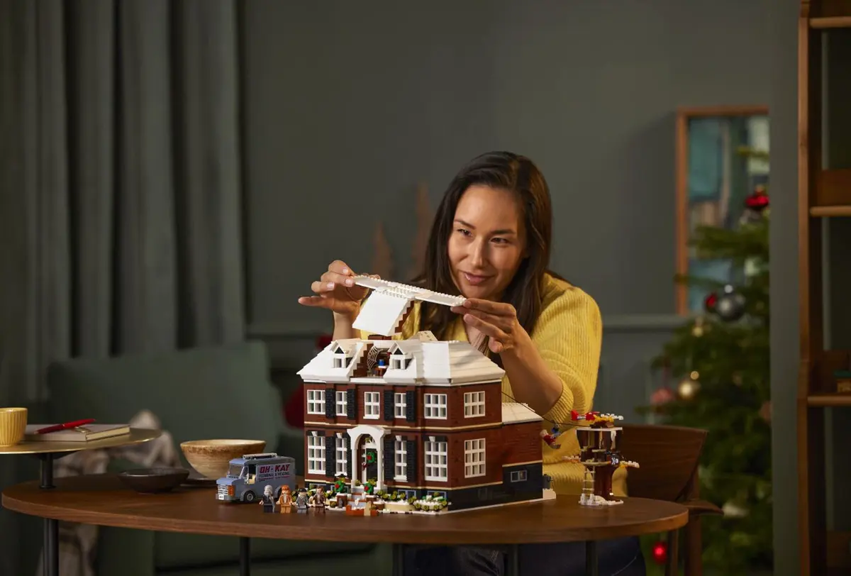 LEGO Ideas 21330 Home Alone set, image 25