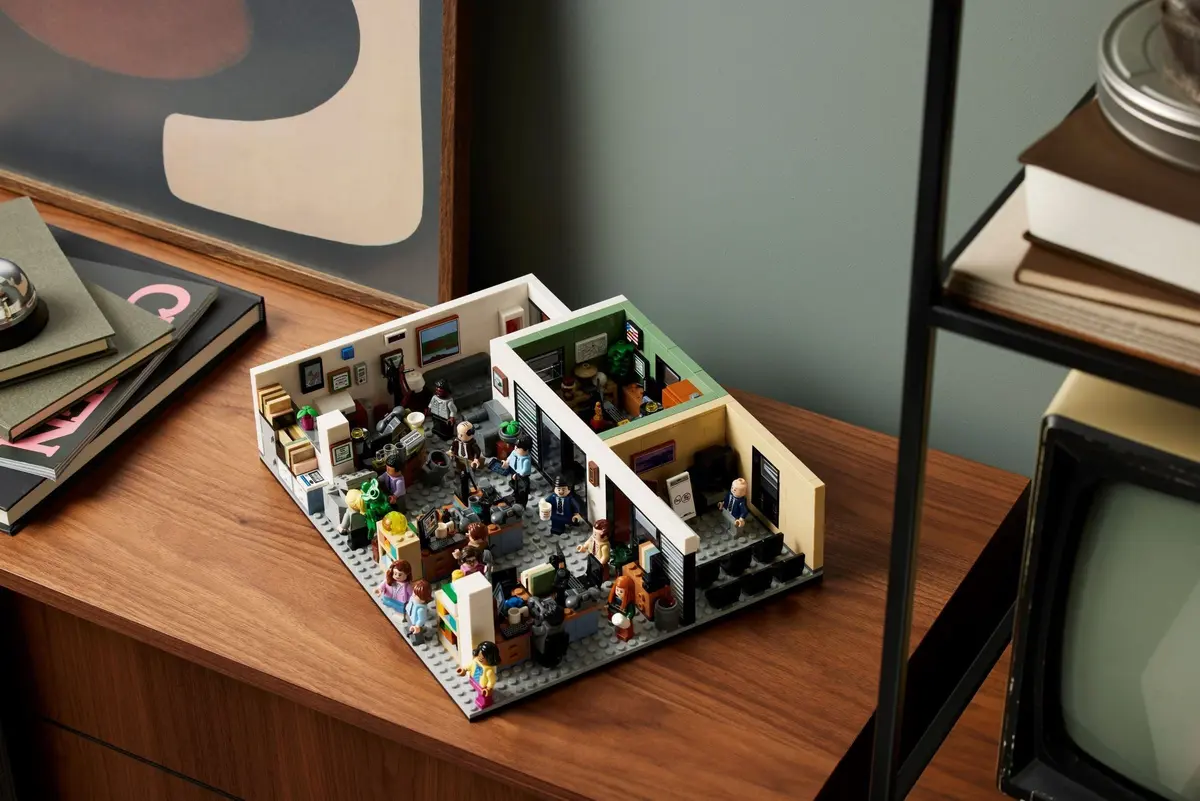 LEGO Ideas 21336 The Office set, image 6