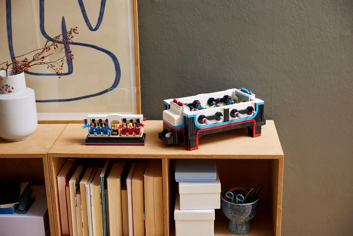 LEGO Ideas 21337 Table Football set, image 3