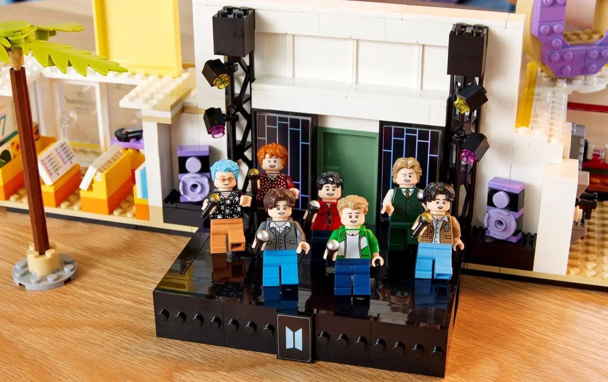 LEGO Ideas 21339 BTS Dynamite set, image 7