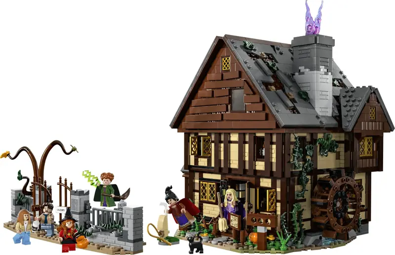 LEGO Ideas 21341 Disney Hocus Pocus: The Sanderson Sisters' Cottage set