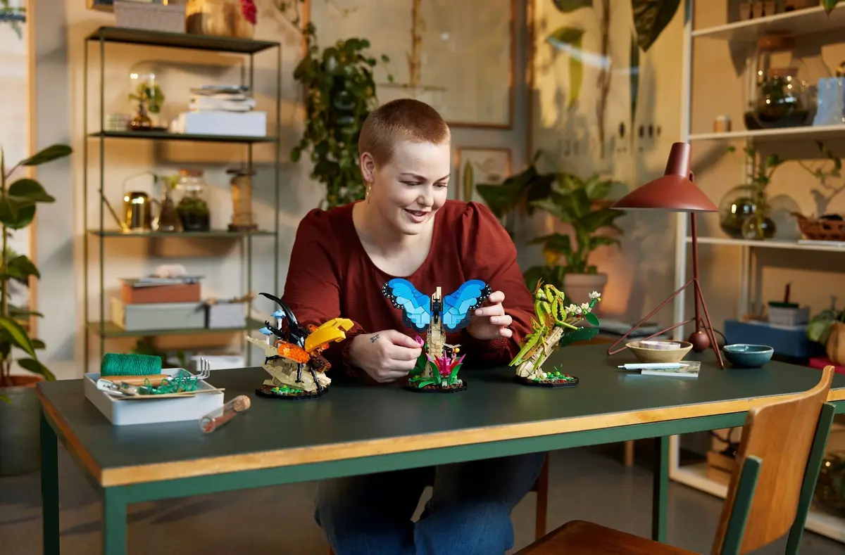 LEGO Ideas 21342 The Insect Collection set, image 8