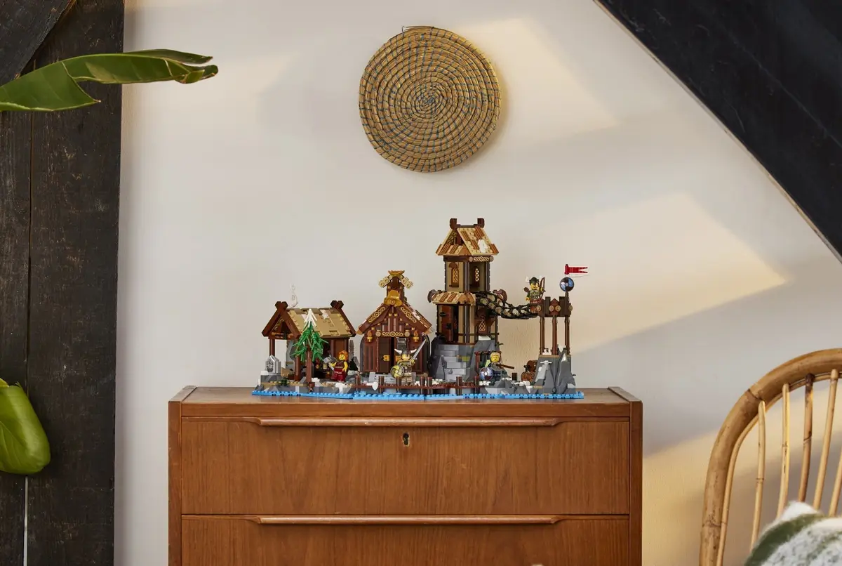 LEGO Ideas 21343 Viking Village set, image 5