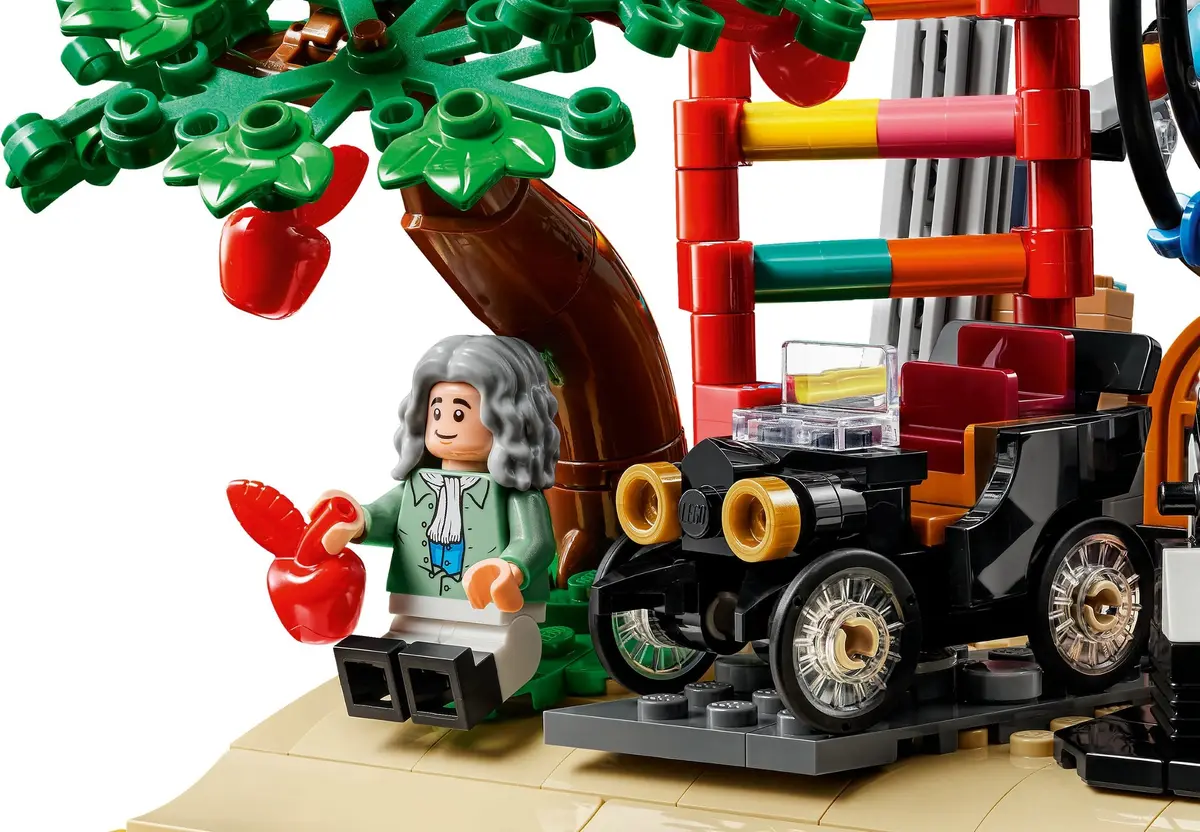 LEGO Ideas 21355 The Evolution of STEM set, image 13