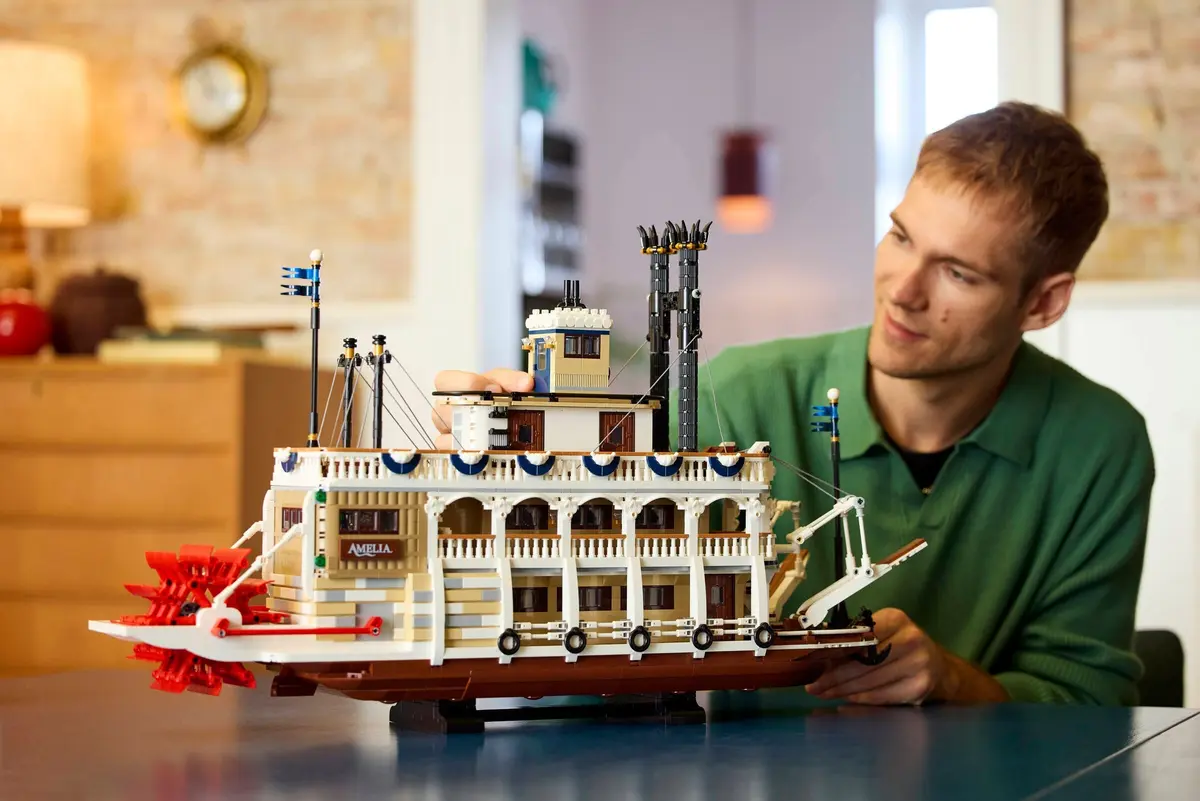 LEGO Ideas 21356 River Steamboat set, image 8