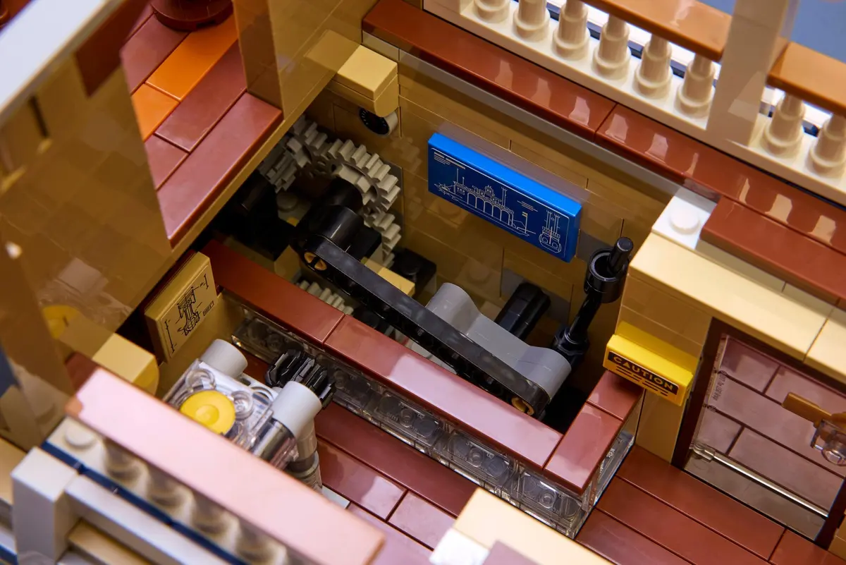 LEGO Ideas 21356 River Steamboat set, image 5