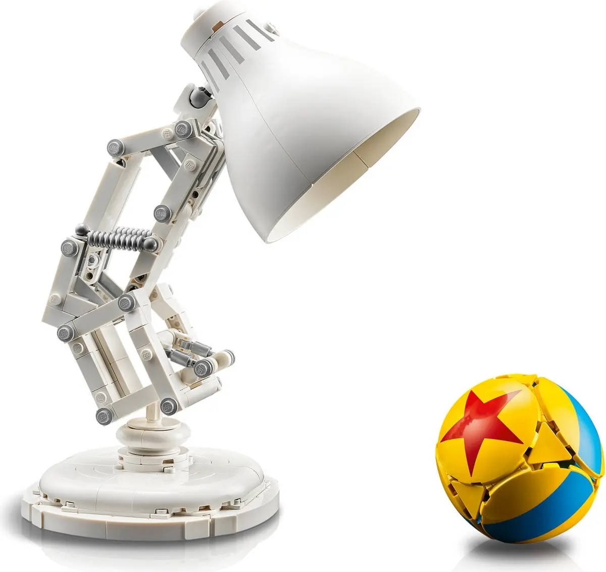 LEGO Ideas 21357 Disney Pixar Luxo Jr. set, image 12
