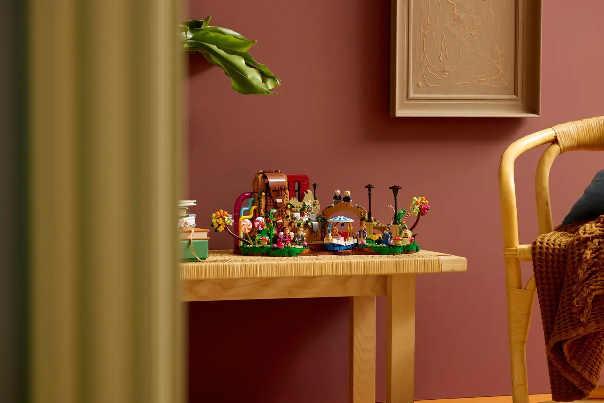 LEGO Ideas 21360 Willy Wonka & the Chocolate Factory set, image 14