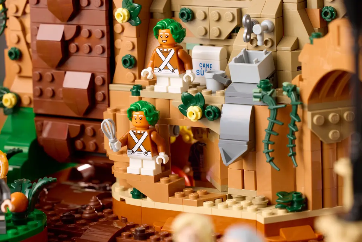 LEGO Ideas 21360 Willy Wonka & the Chocolate Factory set, image 9