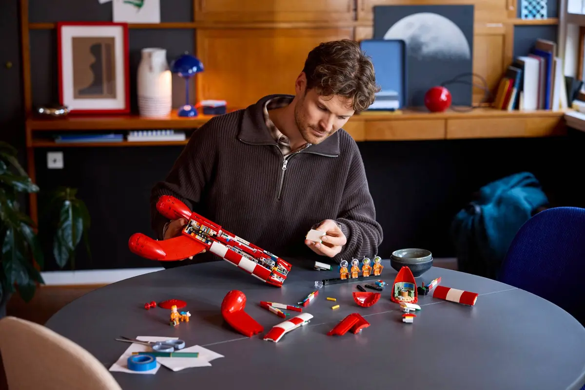 LEGO Ideas 21367 Tintin Moon Rocket set, image 5