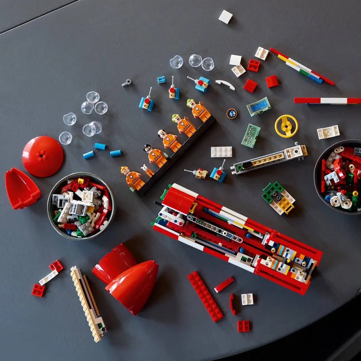 LEGO Ideas 21367 Tintin Moon Rocket set, image 10