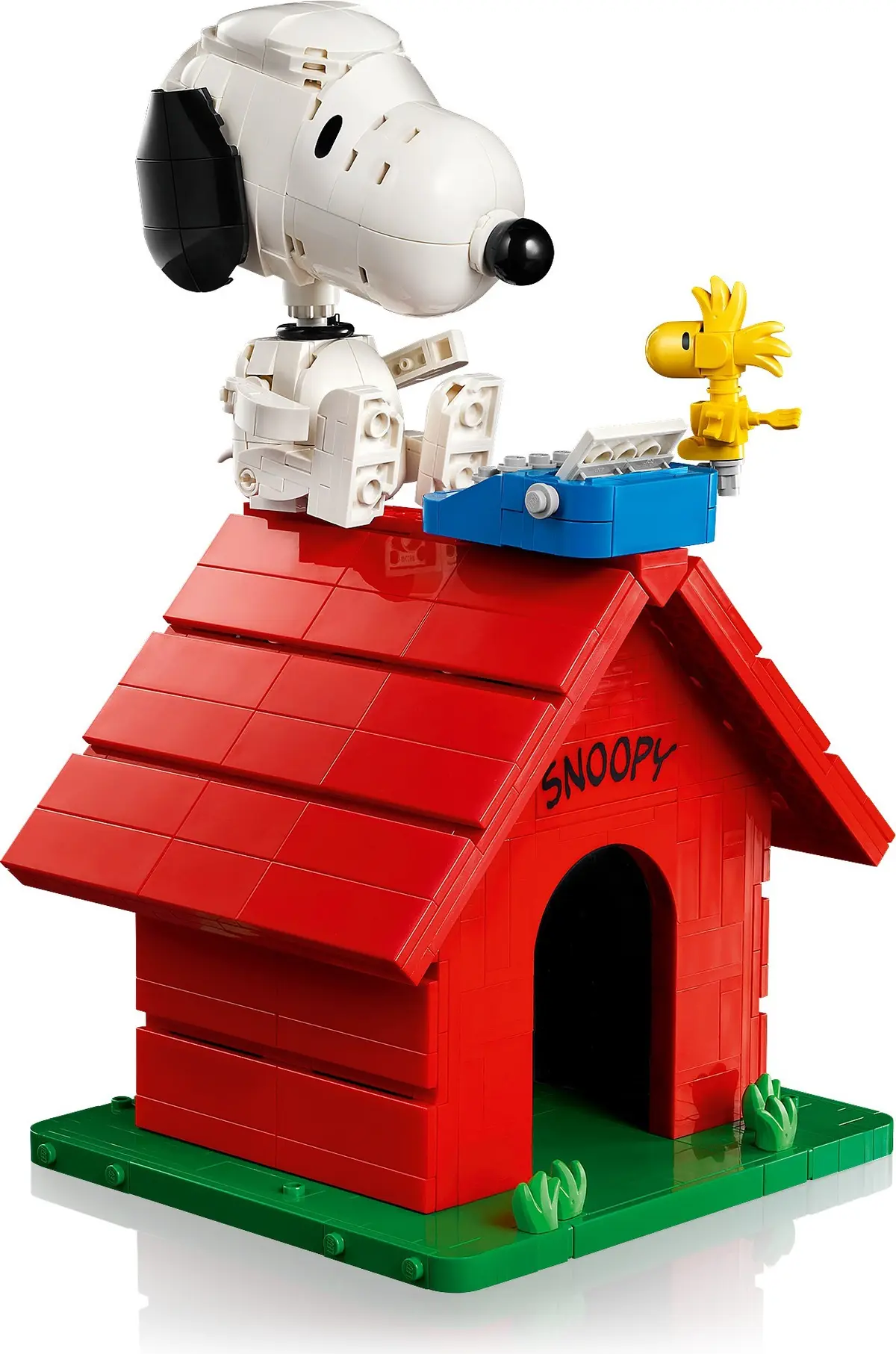 LEGO Ideas 21368 Peanuts: Snoopy's Doghouse set, image 11