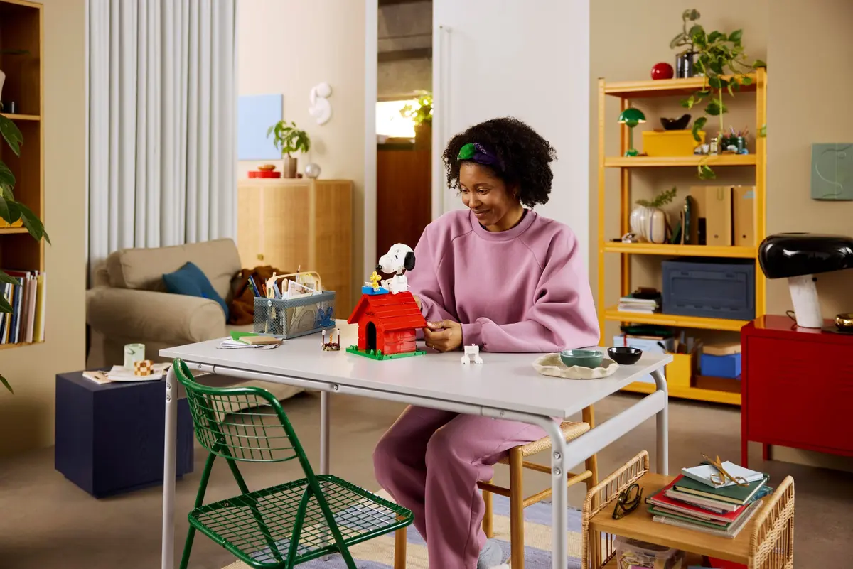 LEGO Ideas 21368 Peanuts: Snoopy's Doghouse set, image 7