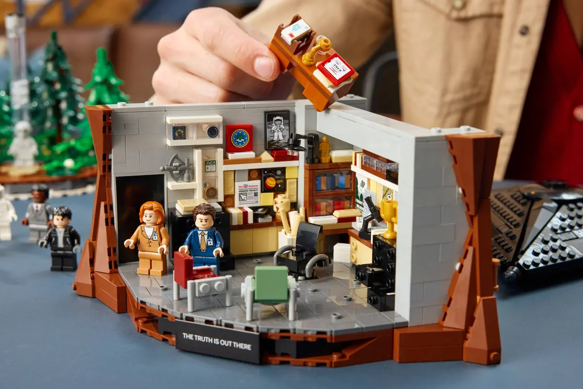 LEGO Ideas 21369 The X-Files set, image 9