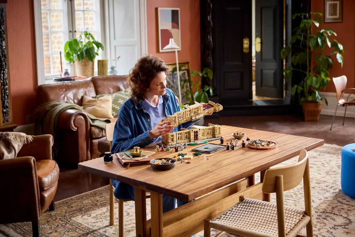 LEGO Ideas 21373 Downton Abbey set, image 10