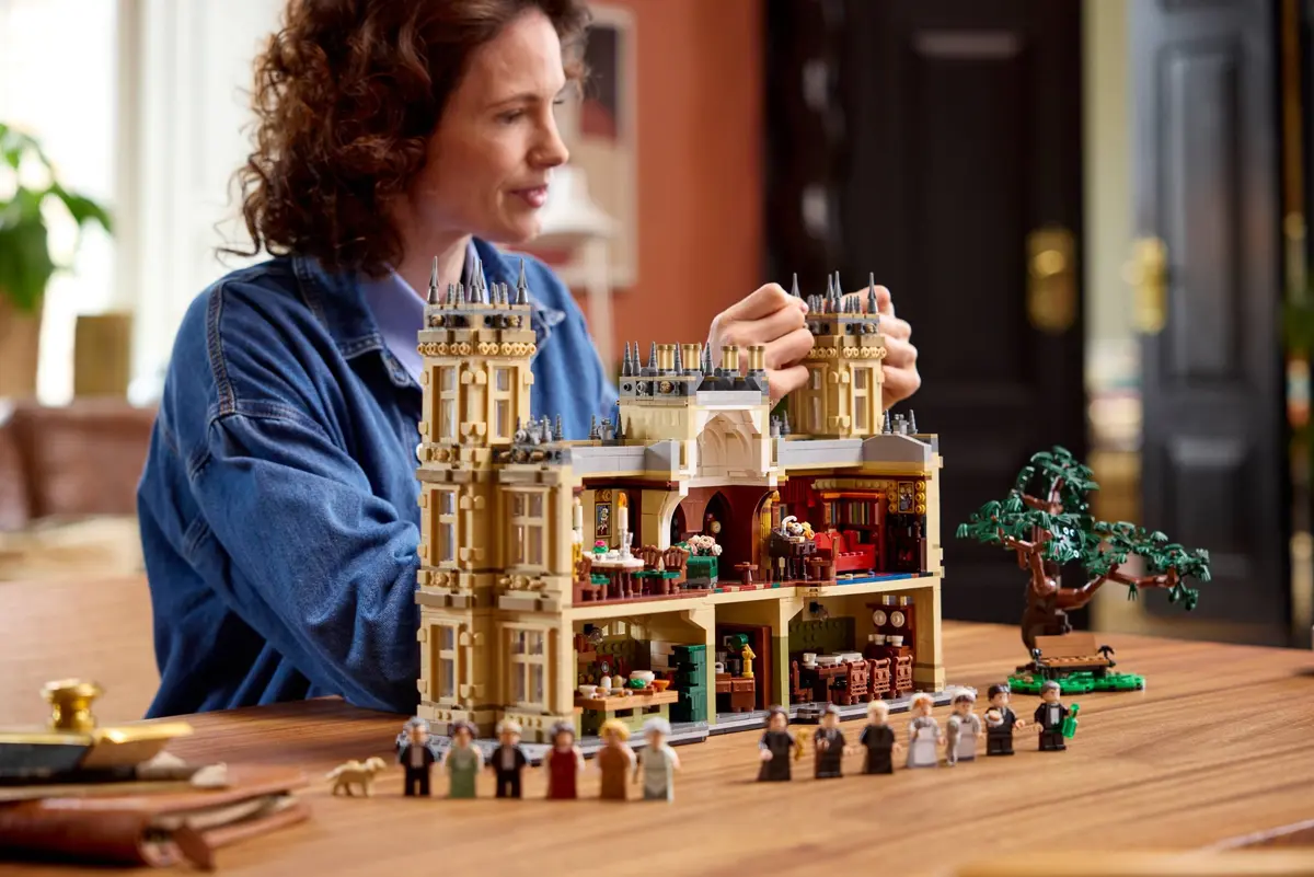LEGO Ideas 21373 Downton Abbey set, image 14