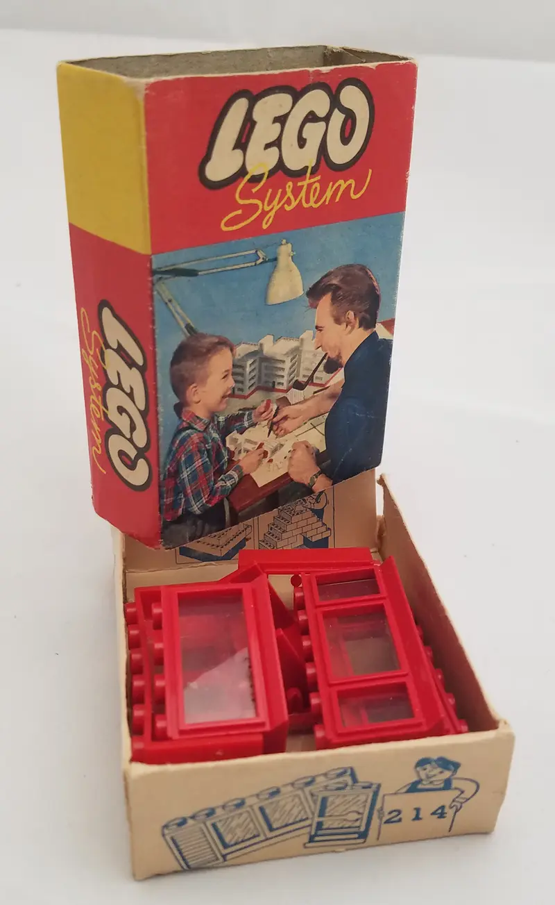 LEGO System 214 Ten Windows and Doors, Red set, image 4