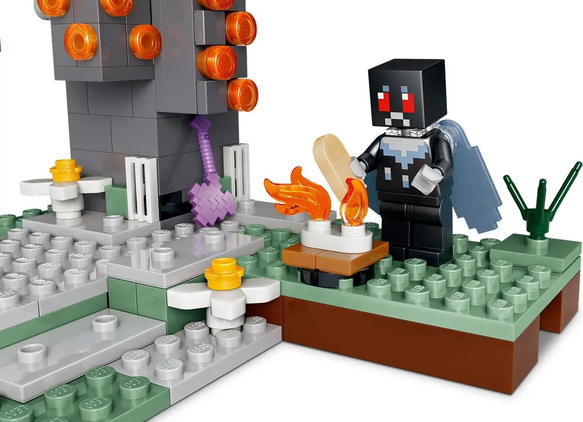 LEGO Minecraft 21586 The Pale Garden set, image 11