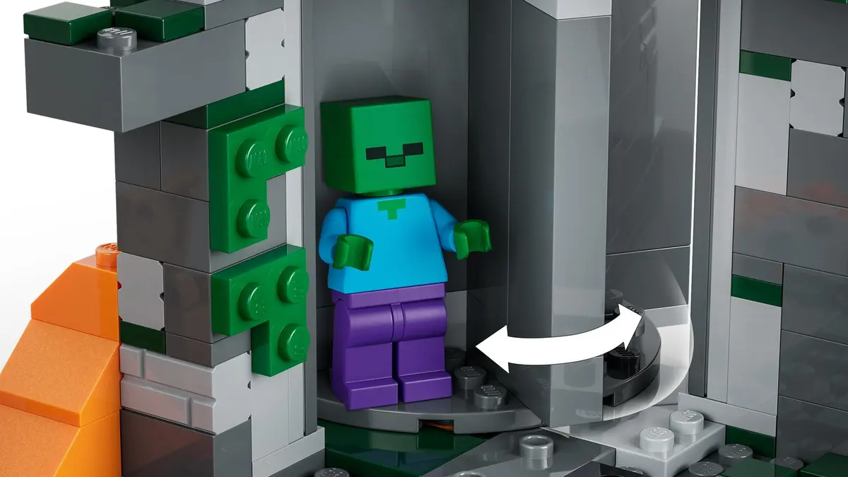 LEGO Minecraft 21587 Zombie Dungeon set, image 10