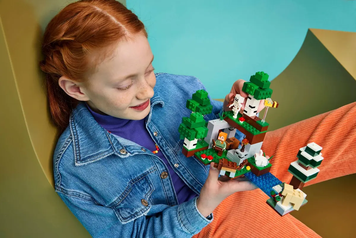 LEGO Minecraft 21593 First Night Adventure set, image 7