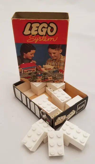 LEGO System 219 2 x 3 Bricks set
