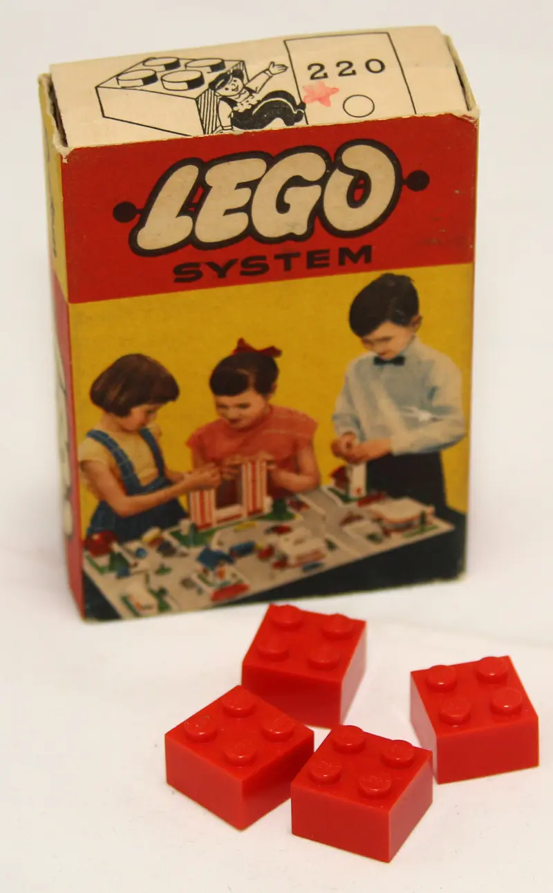 LEGO System 220 2 x 2 Bricks set, image 4